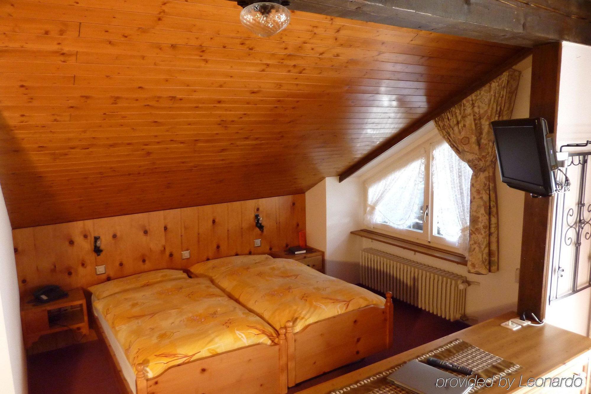 Hotel Adonis